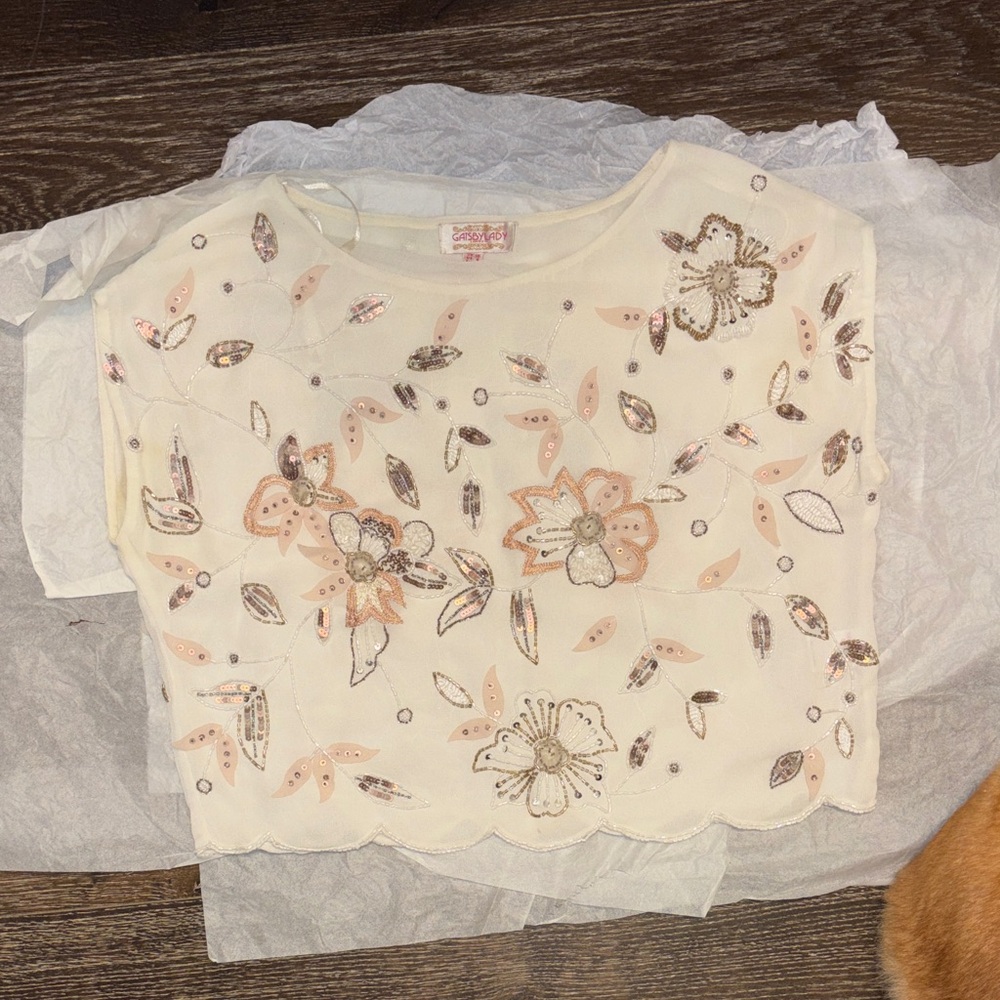 GATSBY LADY Embroidered Cream Top